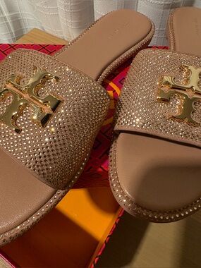 New Authentic Tory Burch Rose gold/pink Embellished Leather Slides size 10.5